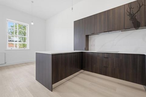 2 bedroom flat for sale, The Oaks, Chigwell