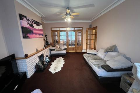 1 bedroom apartment for sale, Kenilworth Gardens, South Shore, Blackpool, Lancashire, FY4 1JL