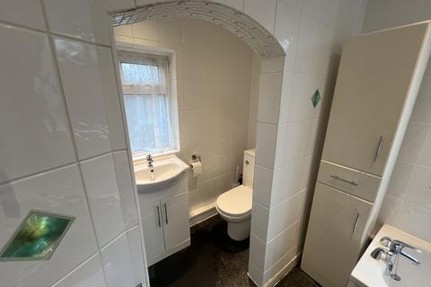 1 bedroom apartment for sale, Kenilworth Gardens, South Shore, Blackpool, Lancashire, FY4 1JL