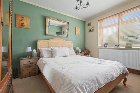 2 bedroom bungalow for sale, Eden Close, Bexley
