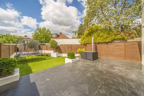 4 bedroom house for sale, Berryhill, London