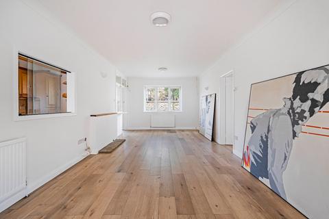 2 bedroom bungalow for sale, The Avenue, Cirencester, Gloucestershire, GL7