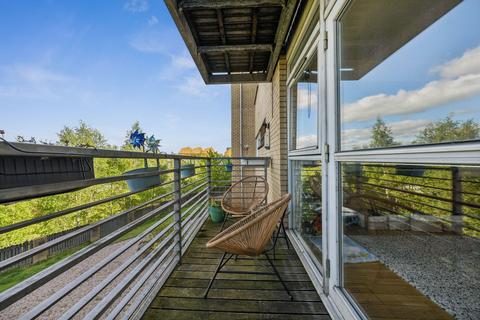 2 bedroom flat for sale, 550 Pollokshaws Road, Flat 3/2, Strathbungo, Glasgow, G41 2PF