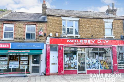 3 bedroom apartment for sale, Walton Road, East Molesey KT8