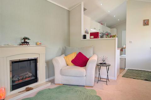 2 bedroom park home for sale, 26 Middletown Residential Park, Middletown, Welshpool, SY21 8EX