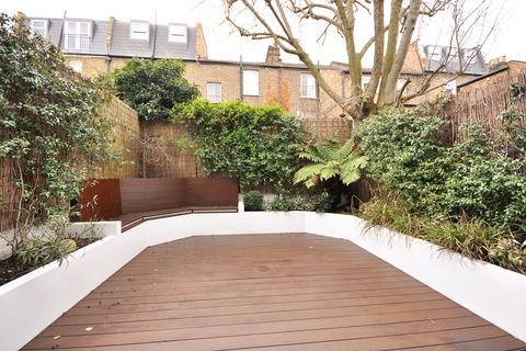 4 bedroom terraced house to rent, Gowrie Road London SW11