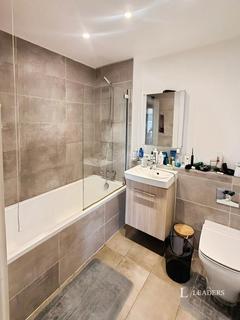 1 bedroom flat to rent, London Road, East Grinstead, West Sussex, RH19