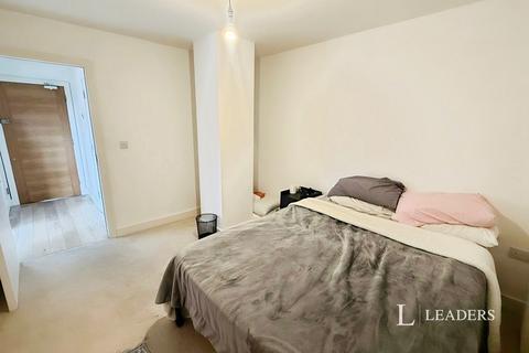 1 bedroom flat to rent, London Road, East Grinstead, West Sussex, RH19