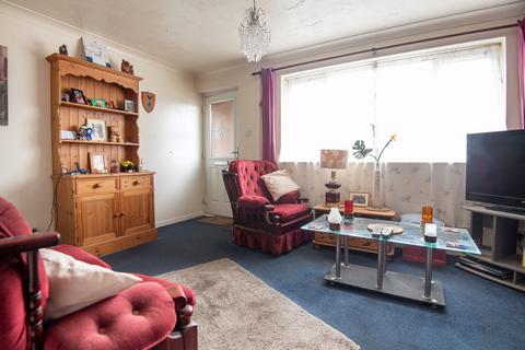 1 bedroom flat for sale, Silverwood Road, Kettering, NN15