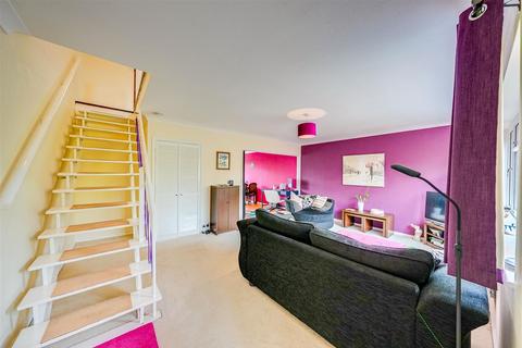 3 bedroom end of terrace house for sale, Iron Mill Lane, Crayford