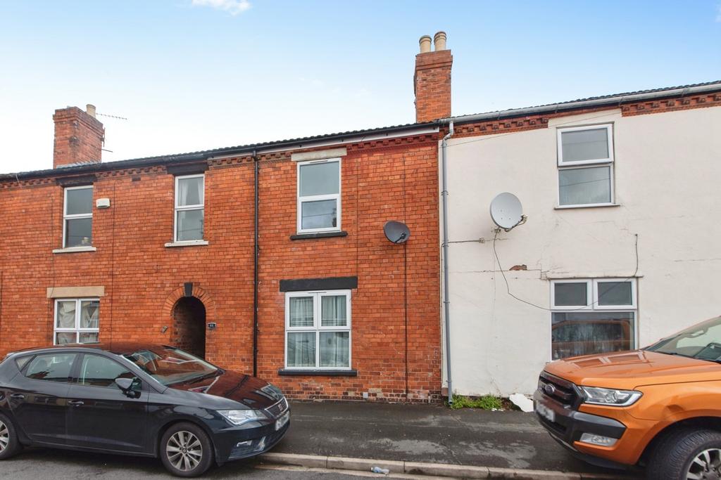 2 bedroom terraced house for sale