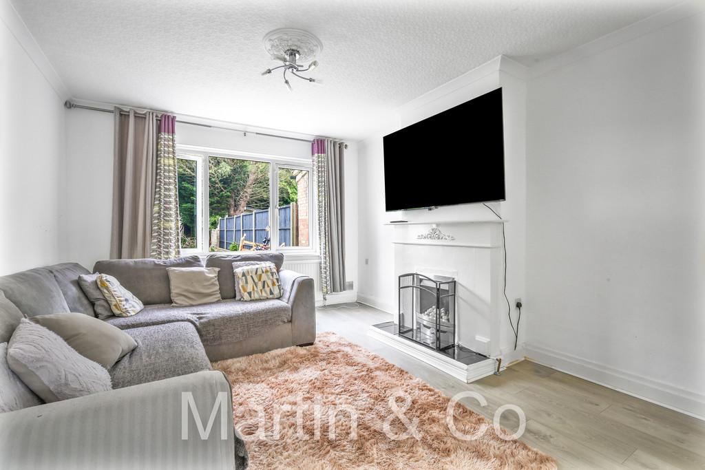 1704314064 -20 Byron Road, Selsdon, CR2 - 13