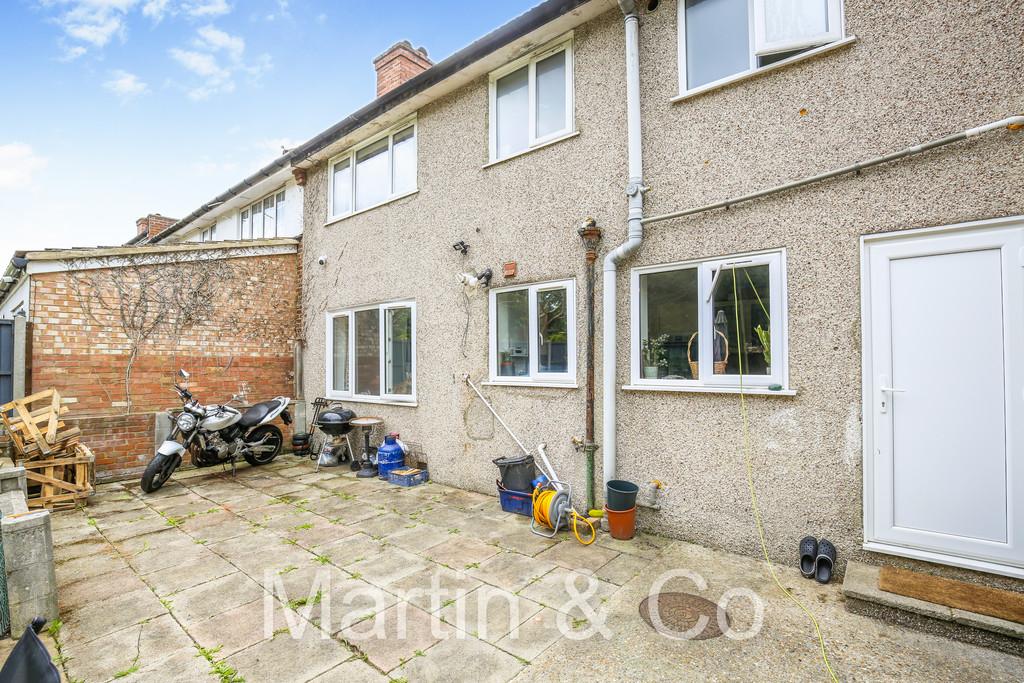 1704314064 -20 Byron Road, Selsdon, CR2 - 5