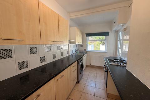 3 bedroom terraced house to rent, Adelaide St, Crewe