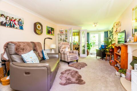 1 bedroom apartment for sale, Townsend Court, Rushden NN10