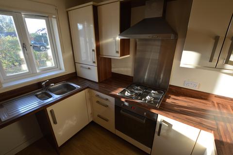 3 bedroom semi-detached house to rent, Chatsworth Park Road, Sheffield, S12