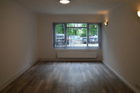 2 bedroom flat to rent, Ellenborough Park North, Somerset BS23
