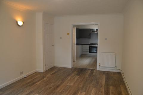 2 bedroom flat to rent, Ellenborough Park North, Somerset BS23