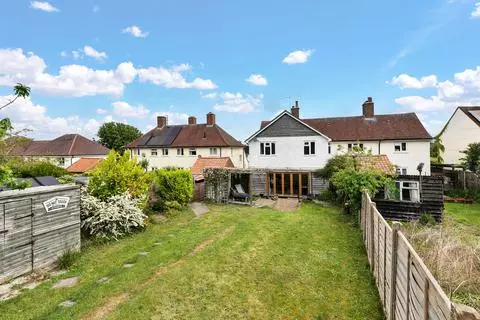 4 bedroom semi-detached house for sale - View 4