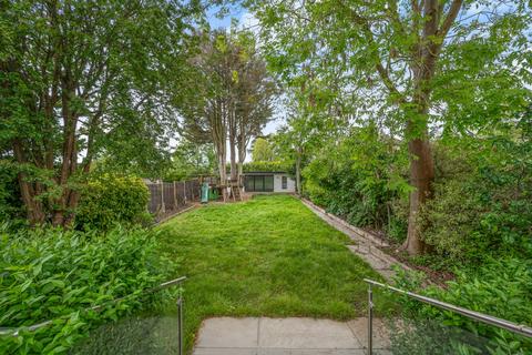 4 bedroom detached house to rent, Winn Road, London