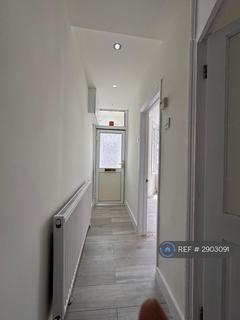 3 bedroom terraced house to rent, Stamford Road, London, E6