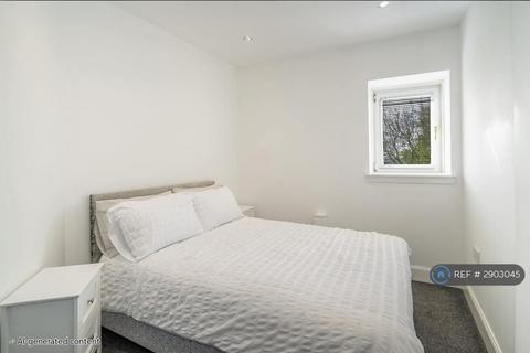 2 bedroom flat to rent, Blackness Road, Dundee, DD2