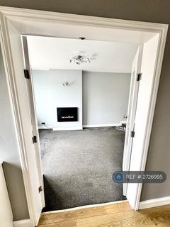 3 bedroom semi-detached house to rent, Jardine Close, Sheffield, S9