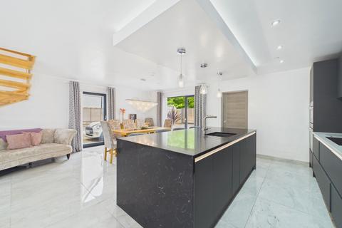 4 bedroom detached house for sale, Fan Road, Saundersfoot, SA69