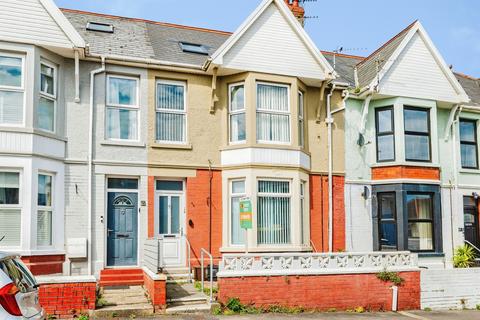 2 bedroom maisonette for sale, Blundell Avenue, Porthcawl