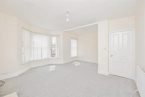 2 bedroom maisonette for sale, Blundell Avenue, Porthcawl