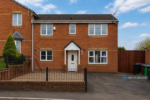 3 bedroom semi-detached house to rent, Hacking Street, Salford, M7