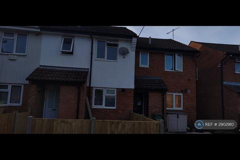 2 bedroom terraced house to rent, Brambles Farm Drive, Uxbridge, UB10