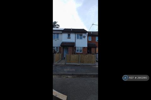 2 bedroom terraced house to rent, Brambles Farm Drive, Uxbridge, UB10