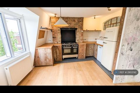 1 bedroom flat to rent, Balham High Road, London, SW12