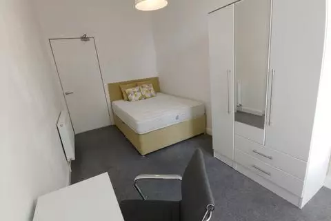 2 bedroom flat to rent - Vaizdas 4