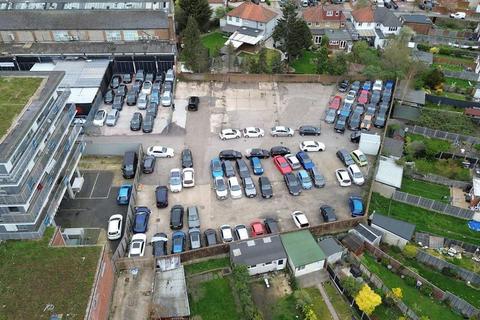 Land to rent, Edgware Road London NW9 5AE