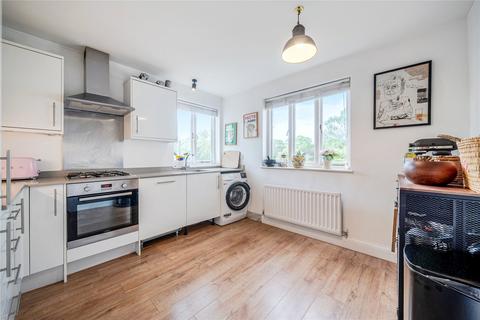 3 bedroom flat for sale, Manor Place, Mavelstone Road, Bromley