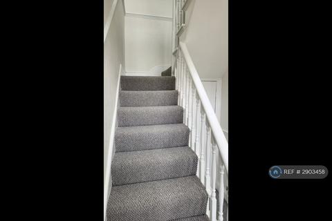 4 bedroom semi-detached house to rent, Charlmont Road, London, SW17