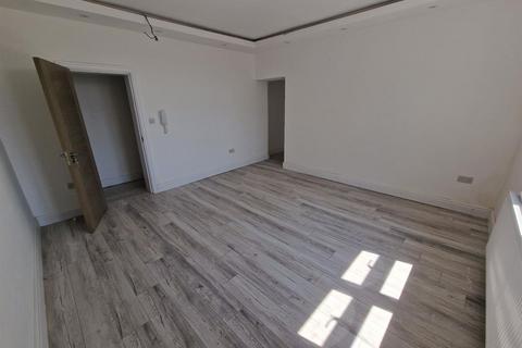 1 bedroom house to rent, Woolfield House Wash Lane, Bury BL9