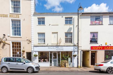 2 bedroom flat for sale, High Street, Crediton, EX17