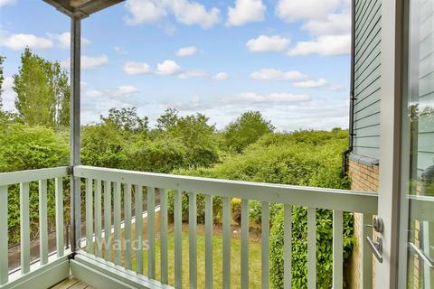 2 bedroom apartment for sale, Phalarope Way, Chatham ME4