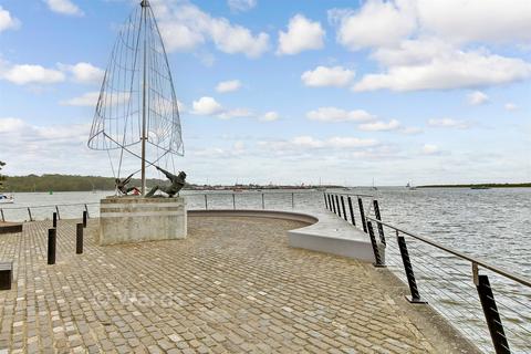 2 bedroom apartment for sale, Phalarope Way, Chatham ME4