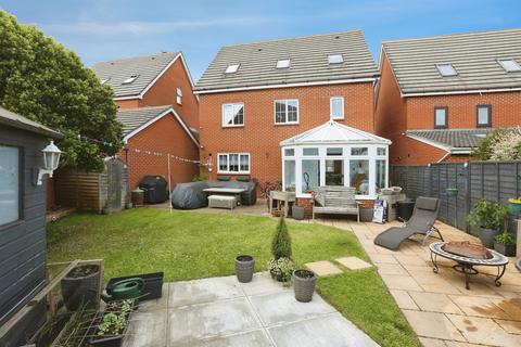6 bedroom detached house for sale, Charlotte Drive, Gosport