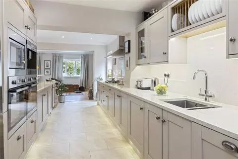 7 bedroom detached house for sale – pohled 5