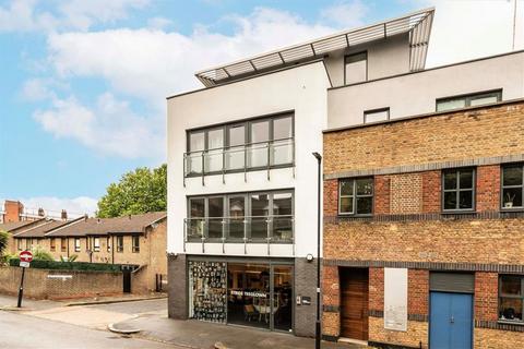 2 bedroom flat for sale, Cosser Street, London SE1