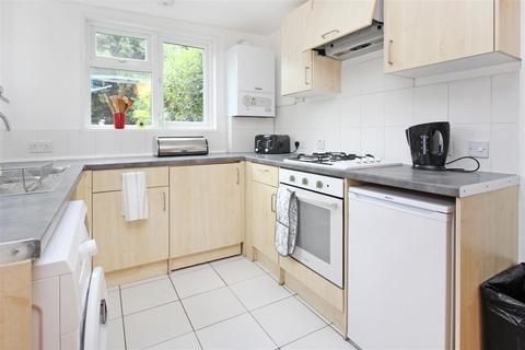 4 bedroom terraced house to rent, College Road, Canterbury, Kent, CT1