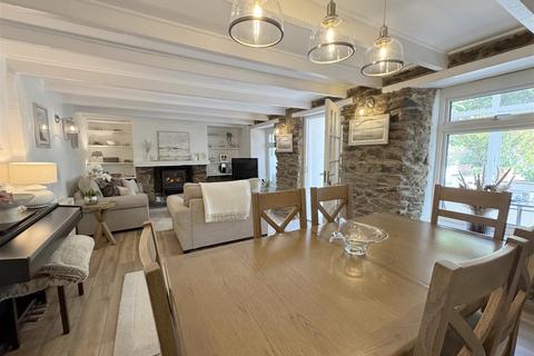 4 bedroom detached house for sale, Polgoda Road, Goonhavern, Truro