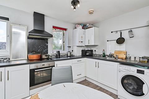 2 bedroom flat for sale, Bloxwich Road, Walsall, West Midlands, WS2