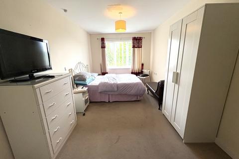 2 bedroom flat for sale, Mattesley Court Cresswell Crescent, Bloxwich, WS3