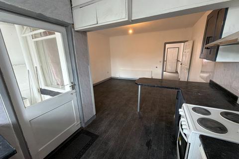 3 bedroom terraced house to rent, Athelstane Road, Conisbrough, Doncaster